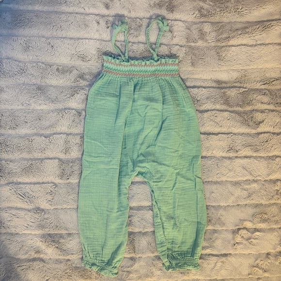 24 Months Curious by Peek Green Smocked Romper, Snap Buttons, St Patrick’s Day - Picture 8 of 8